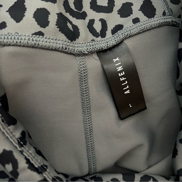 Allfenix Anthropologie Jagger Leopard 7/8 Leggings - Picture 2 of 5